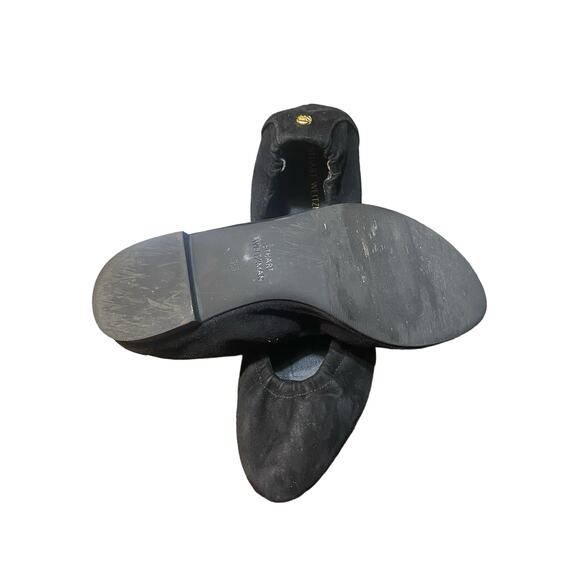 Gabby Scrunch Flat (Women)
Stuart Weitzman Size 6.5 - Picture 4 of 5